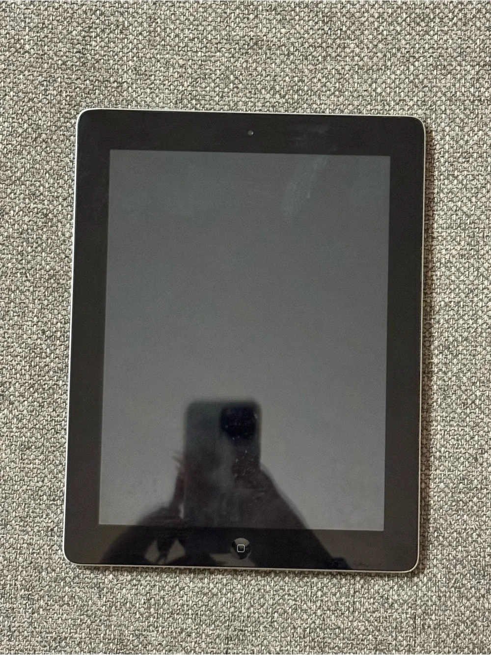 Apple iPad 2 16GB Black Silver Unlocked With Charger